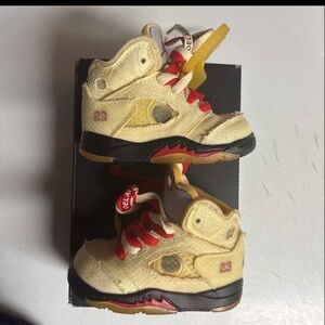 OFF-WHITE Jordan 5 Retro TD